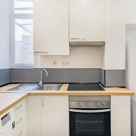 Διαμέρισμα Santana 2br, Steps From Downtown - Explore On Foot *