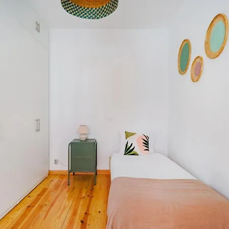 Santana 2br, Steps From Downtown - Explore On Foot Lisboa